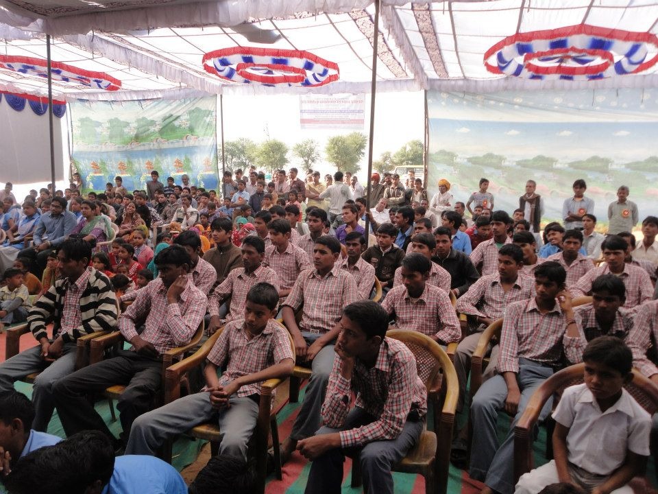 On January 13, 2013, the Paani Ki Bund Foundation (PKBF) organized a one-day Computer Education Program at one of its project sites. This initiative aimed to introduce basic computer skills to students and community members, empowering them with knowledge that is crucial in the modern digital world. The program focused on teaching fundamental computer operations, internet usage, and essential software applications, providing participants with a hands-on learning experience.